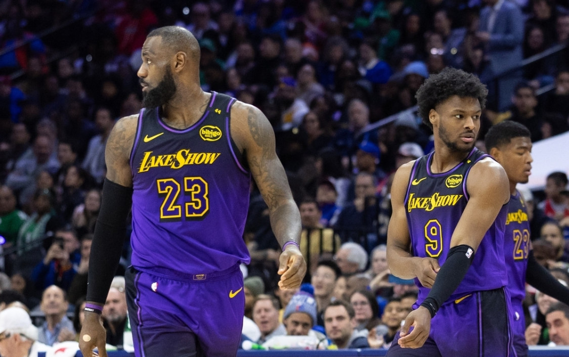 开云体育-中国官网登录入口-阿里纳斯：湖人靠卖布朗尼球衣都能给够詹姆斯工资！还怪詹姆斯？