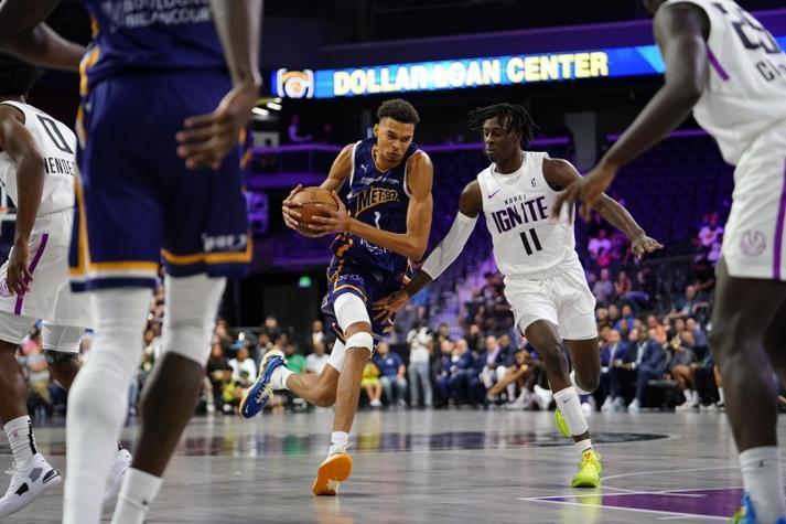 开云体育-中国官网登录入口-文班亚马刷爆姚明纪录，NBA这部悬疑大片你追了吗？